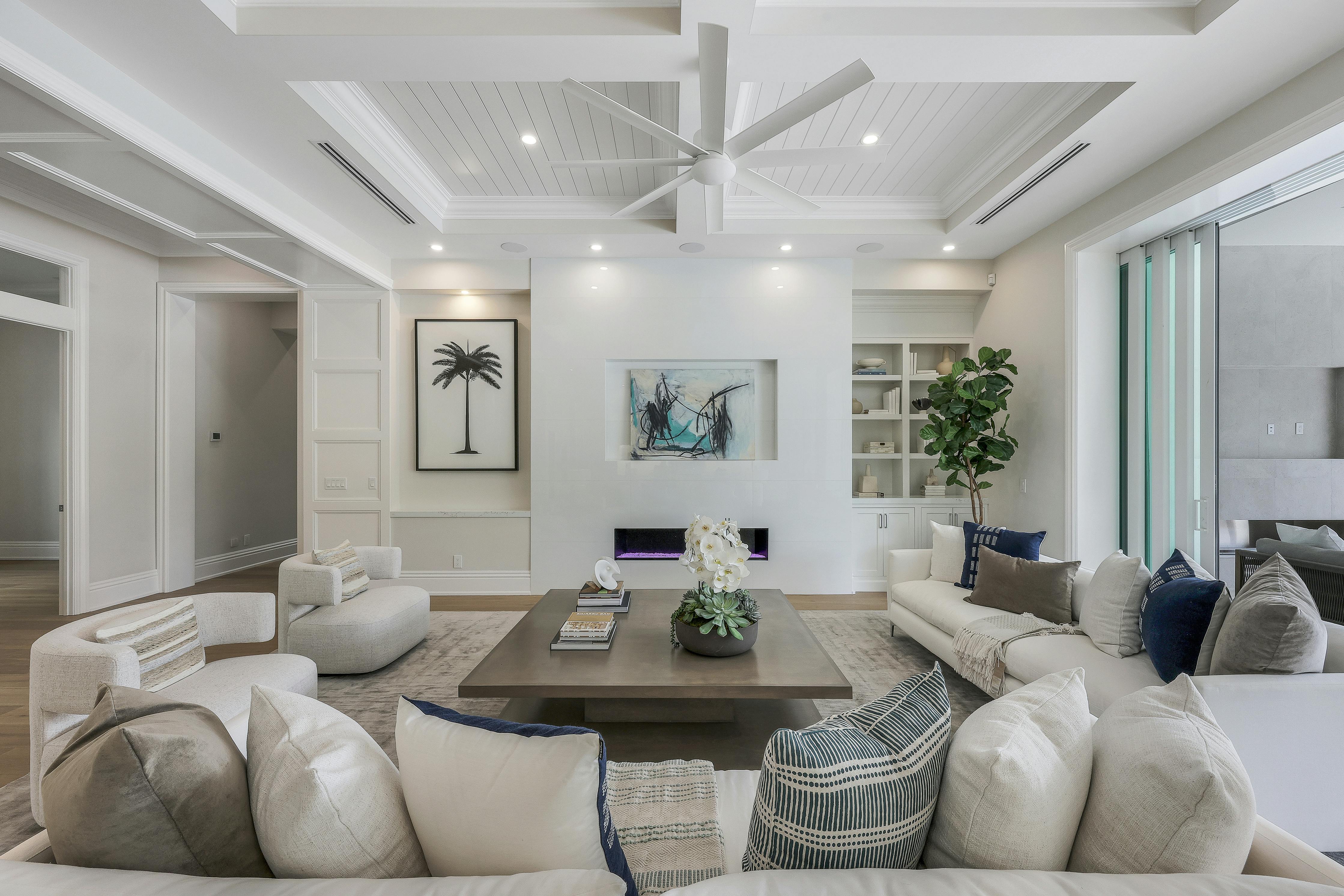 Meridith-Baer-Home-Home-Staging-Florida-Anchor-Rode-Transitional-Luxury-Homes-Living-Room